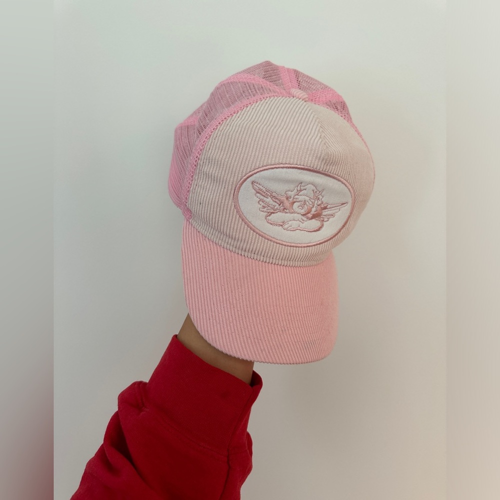 Boys lie pink trucker hat 💕